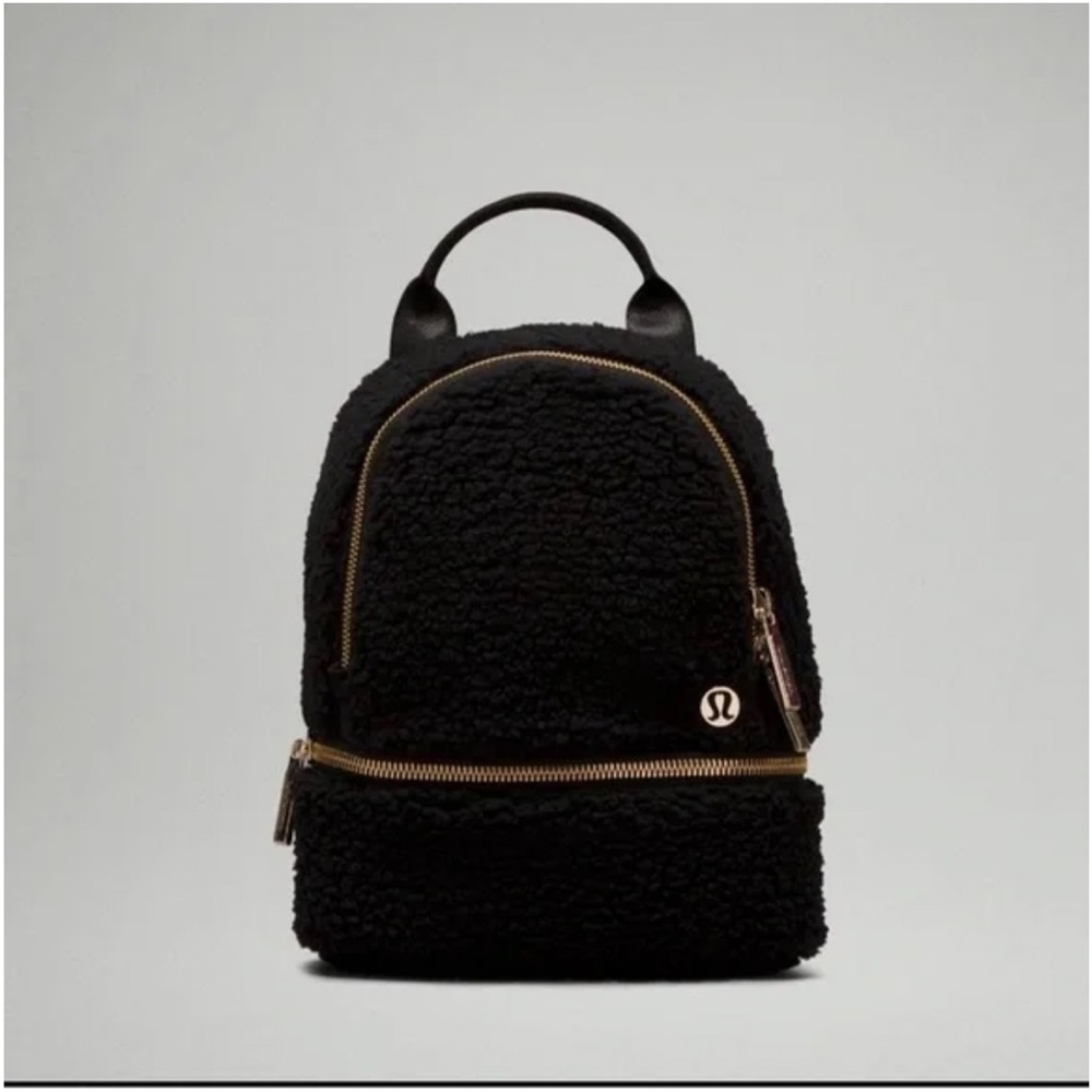 lululemon athletica micro 3L Sherpa Backpack